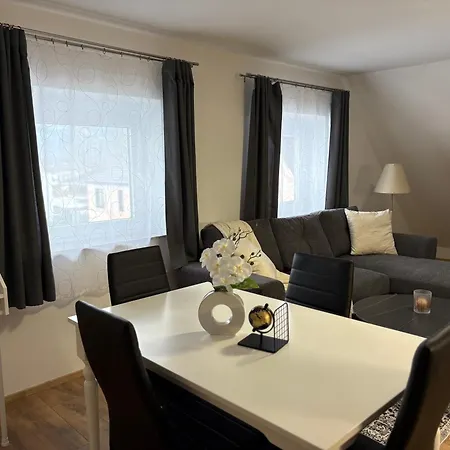 Elinda Apartment, Flussspaziergaenge & Ruhige Lage - Naehe Infineon Villach