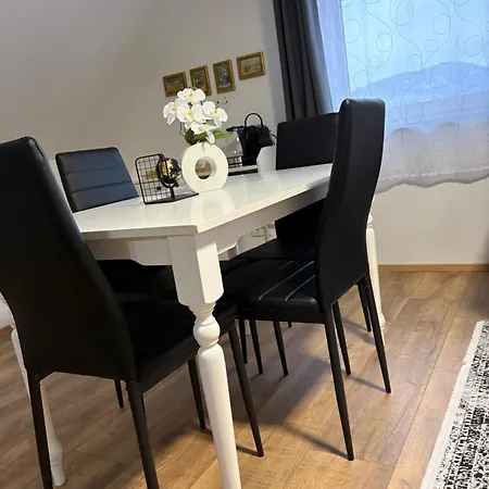 Elinda Apartment, Flussspaziergaenge & Ruhige Lage - Naehe Infineon