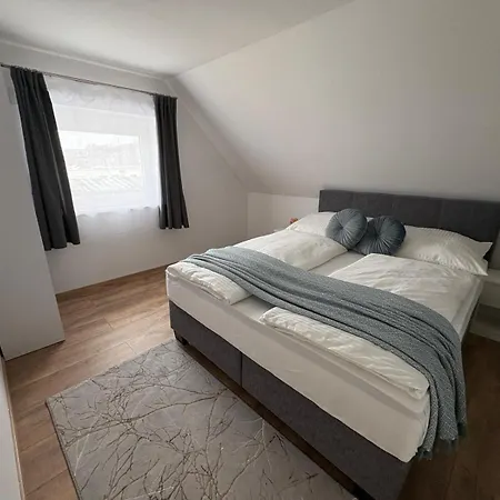 Apartment Elinda Apartment, Flussspaziergaenge & Ruhige Lage - Naehe Infineon